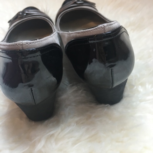 Anne Klein Platform Black & Cream Heels sz 8 - Picture 3 of 6